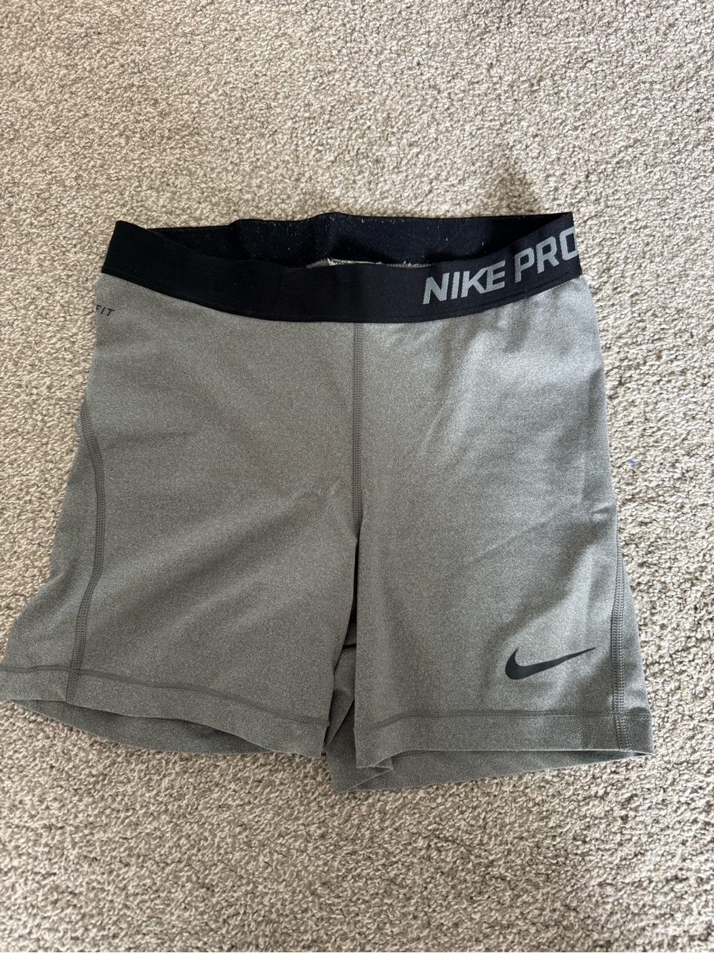 Women’s Nike Pro Short Medium